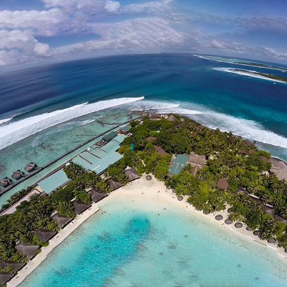 Dhonveli Surf Resort - Maldives - PASTA POINT