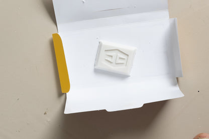 Hurricane Chocolate Snap Wax Bar - Pollywog