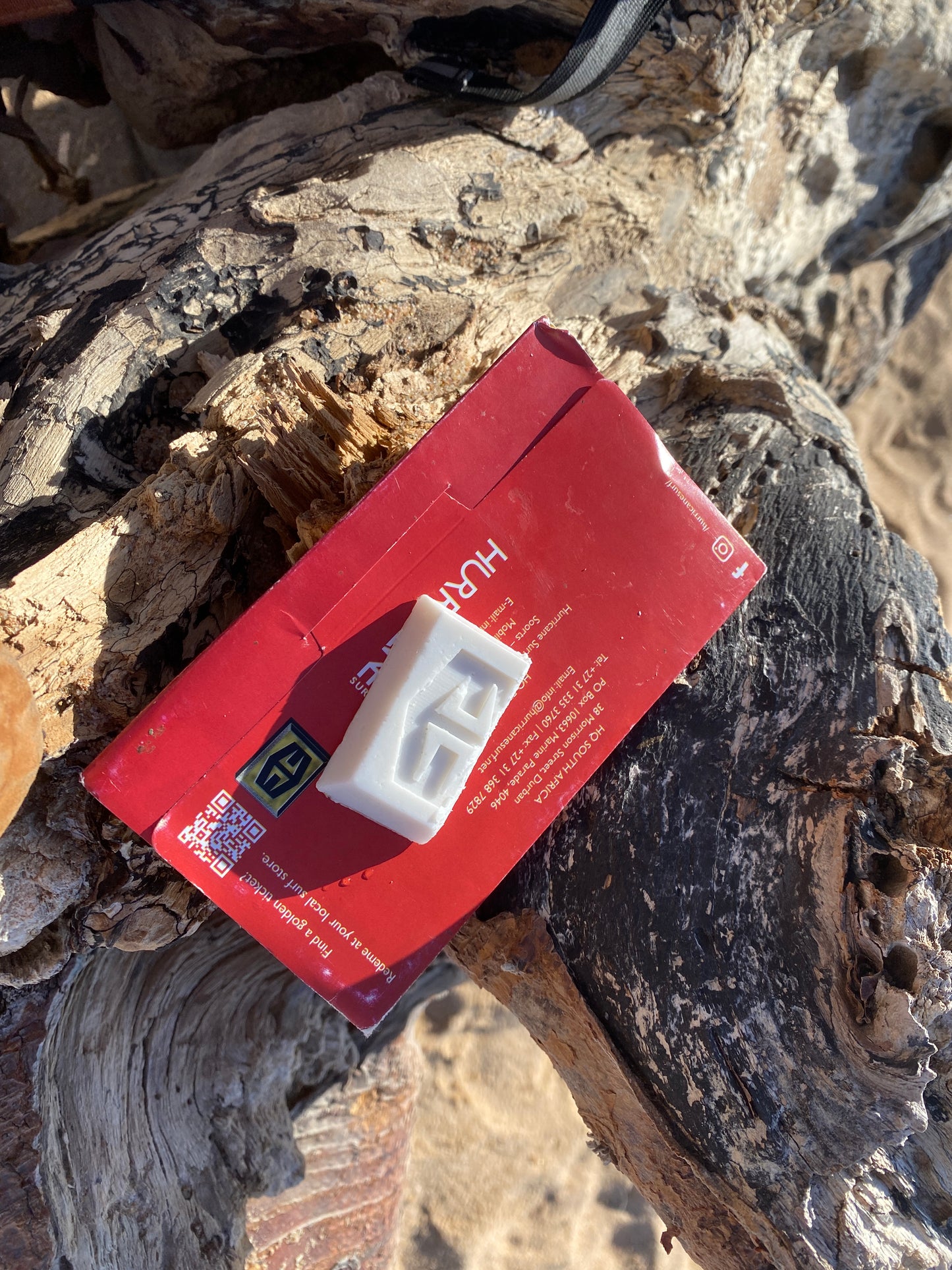 HURRICANE SURF - Chocolate Bar Snap off wax 150G