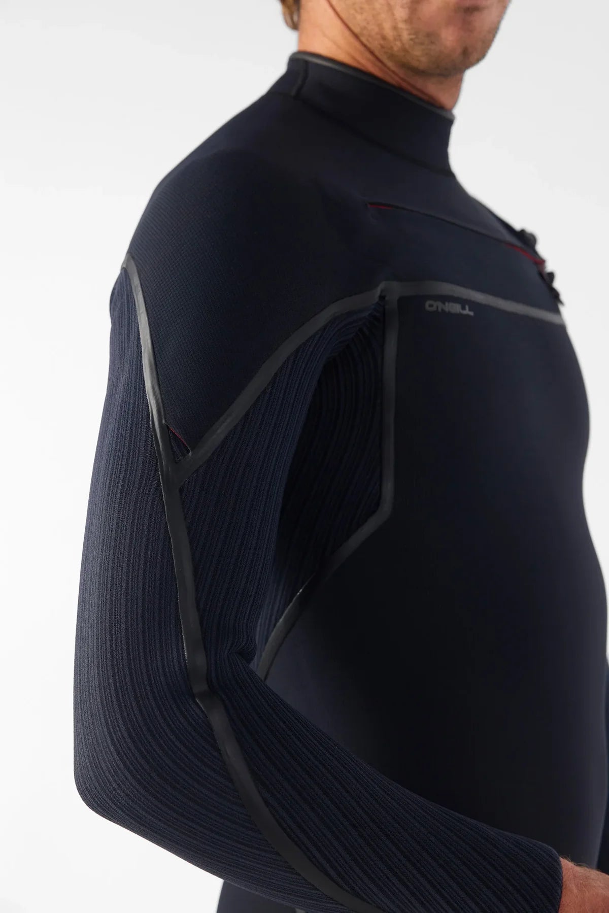 O'NEILL WETSUITS - HYPERFREAK FIRE CHEST ZIP 4/3 - BLACK/BLACK - Pollywog