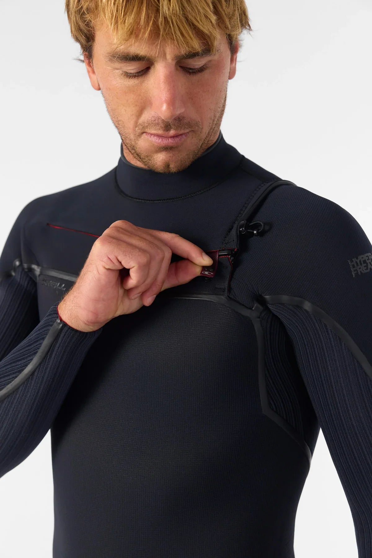 O'NEILL WETSUITS - HYPERFREAK FIRE CHEST ZIP 4/3 - BLACK/BLACK - Pollywog