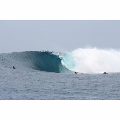 Sozinhos - Asu Surf Lodge - Indonesia