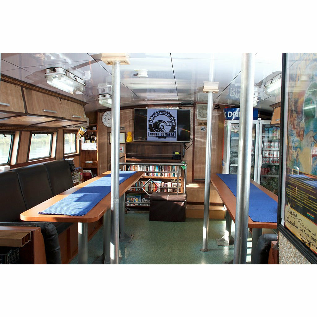 Surf Banyaks - The Seriti - Your uncrowded surf charter solution - Pollywog