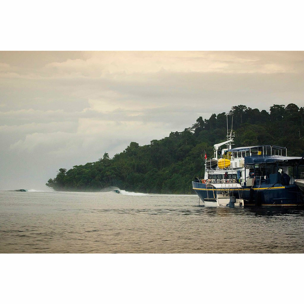 Surf Banyaks - The Seriti - Your uncrowded surf charter solution - Pollywog